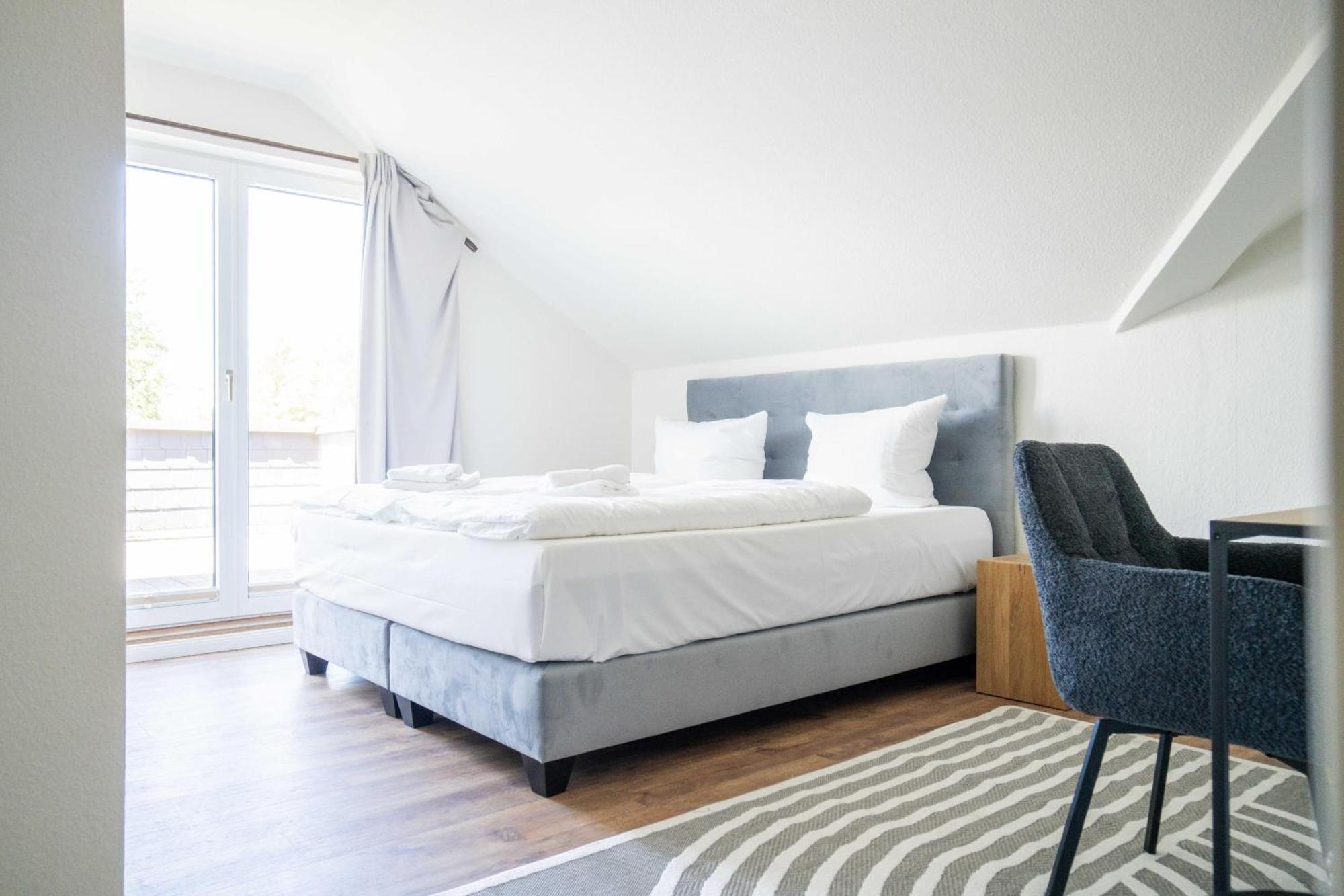Deluxe Room,1629368723:JPEG